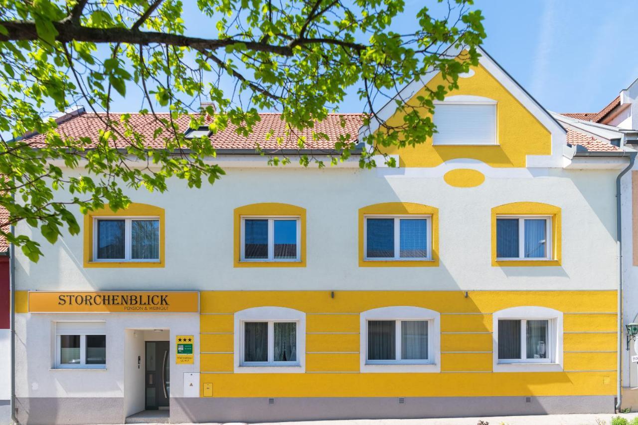 Pension & Weingut Storchenblick Illmitz Exterior photo